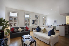 Charles Bridge apartment